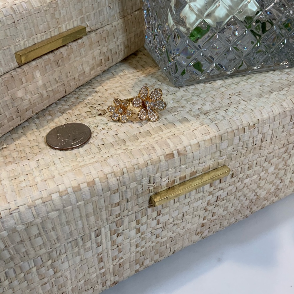 Paula Abdul gold love me ring - Picture 7 of 8